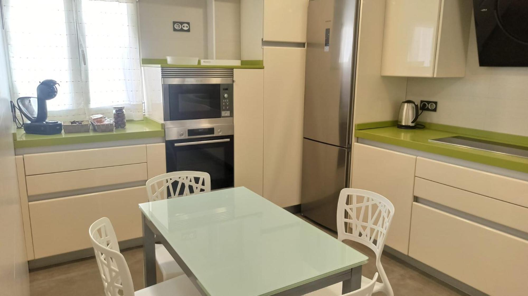 Ohana, Apartamento-Parking Privado Gratis-Centrico-Wifi-Ascensor-Sin Cuestas-82M2 Bermeo Esterno foto